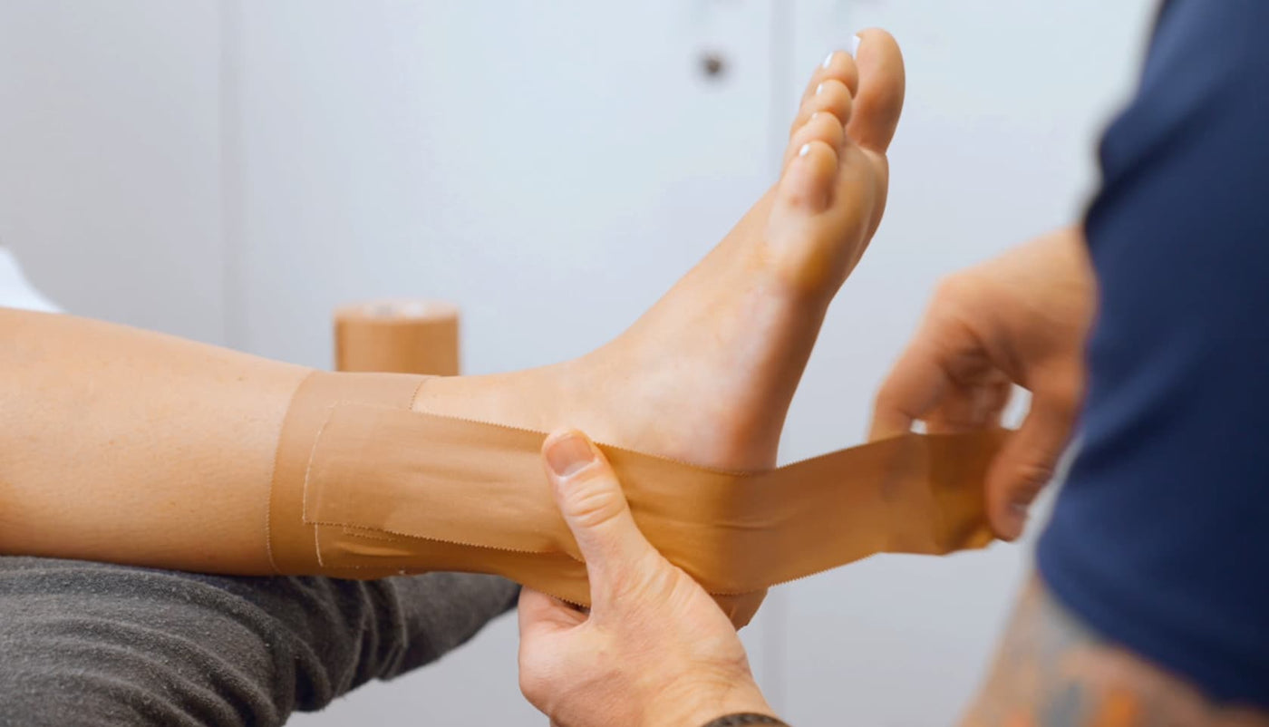 Taping Iv Methods Ankle Supportive Taping – Injury Prevention & Return-to-Play - GoLevita