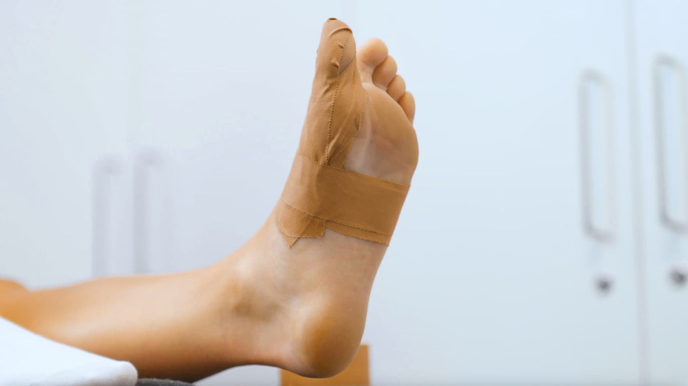 Turf Toe Taping – Big Toe Joint Protection - GoLevita